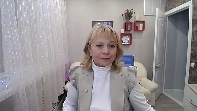 Milla Cutie18 online show from 12.19.24