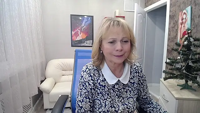 Milla Cutie18 online show from 12.26.24