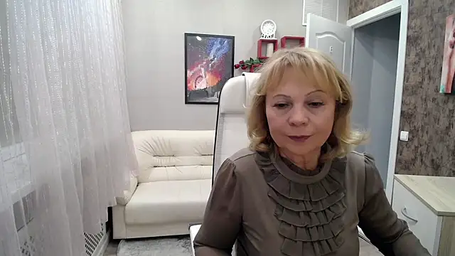 Milla Cutie18 online show from 03.12.25