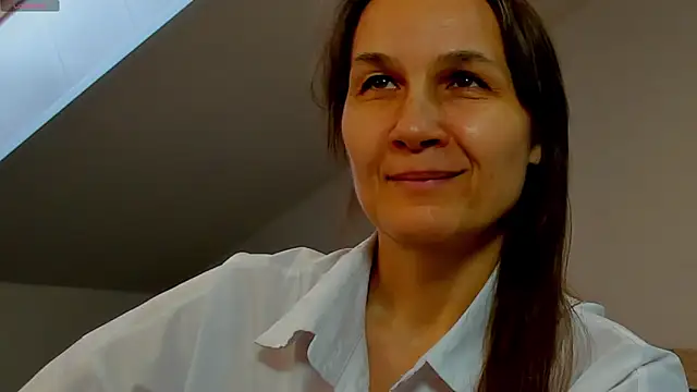 Lillian White online show from 02.13.25