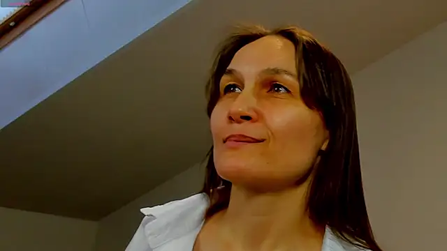 Lillian White online show from 02.13.25