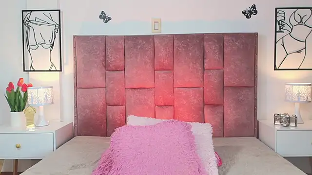 NicolMiller4 online show from 04.09.26