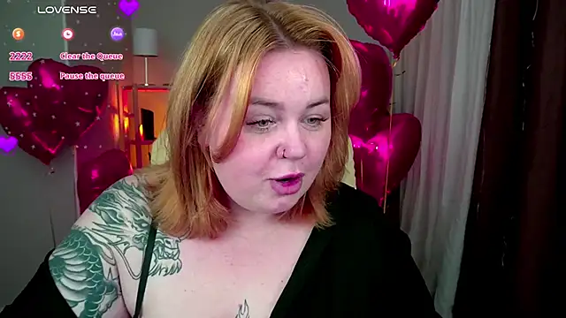 ZaraReignn online show from 02.14.25