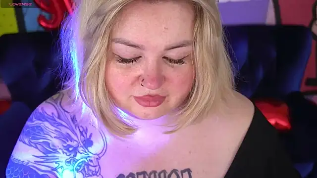 ZaraReignn online show from 02.06.26