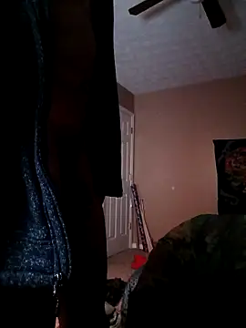 Snapshot of ElJudah7 chatting on 02.22.25 ElJudah7 online show from 02.22.25