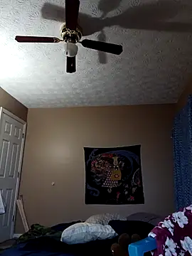 Snapshot of ElJudah7 chatting on 03.09.25 ElJudah7 online show from 03.09.25