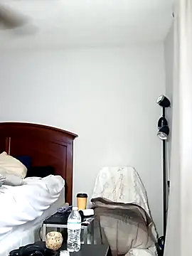 Snapshot of ElJudah7 chatting on 09.22.25 ElJudah7 online show from 09.22.25