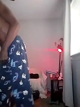 Snapshot of ElJudah7 chatting on 10.08.25 ElJudah7 online show from 10.08.25