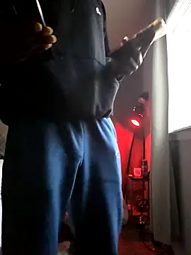 Snapshot of ElJudah7 chatting on 10.16.25 ElJudah7 online show from 10.16.25