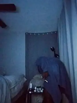 Snapshot of ElJudah7 chatting on 10.27.25 ElJudah7 online show from 10.27.25