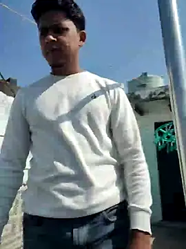 Snapshot of sailord chatting on 02.08.25 sailord online show from 02.08.25