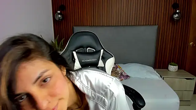 elissa iris online show from 12.09.24