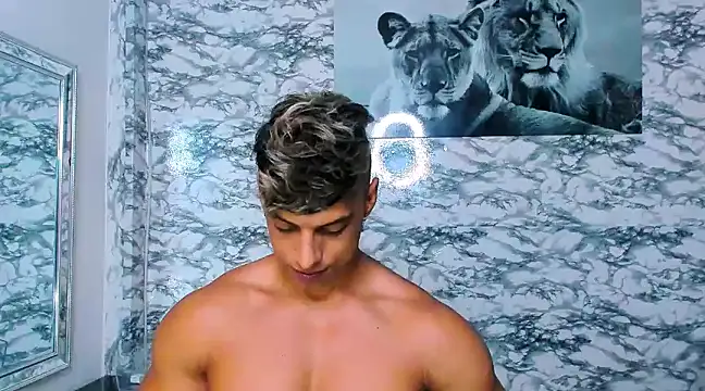 Owen Muzcle online show from 01.10.25