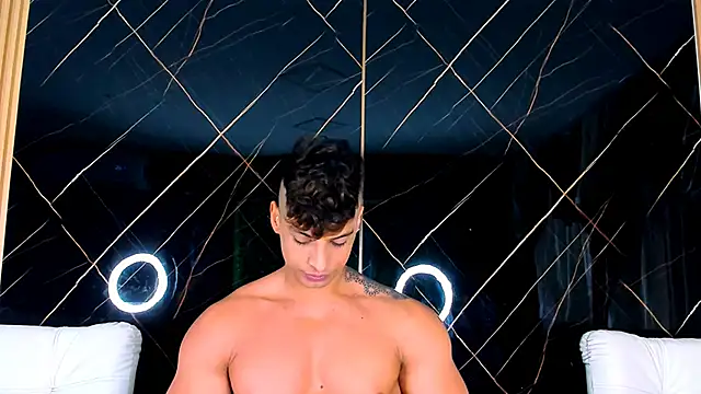 Owen Muzcle online show from 09.24.25