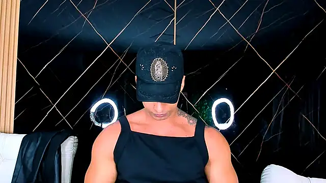 Owen Muzcle online show from 10.10.25