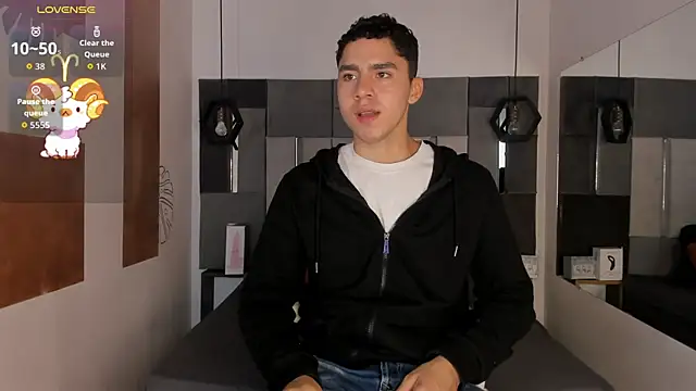 LiamNovak online show from 11.26.25