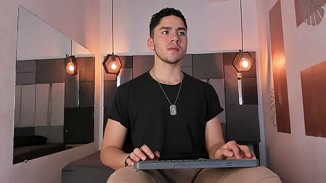 LiamNovak online show from 02.22.26