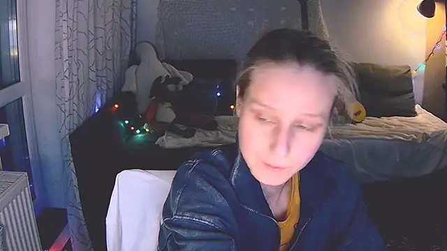 Snapshot of KatiKate chatting on 12.13.24 KatiKate online show from 12.13.24