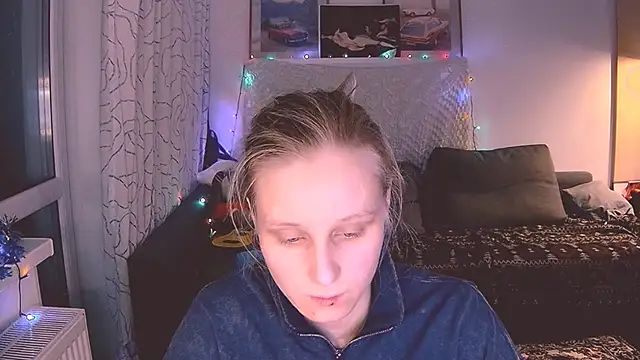 Snapshot of KatiKate chatting on 01.06.25 KatiKate online show from 01.06.25