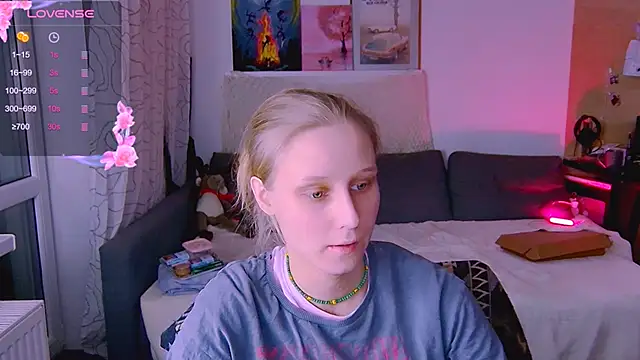 Snapshot of KatiKate chatting on 03.13.25 KatiKate online show from 03.13.25