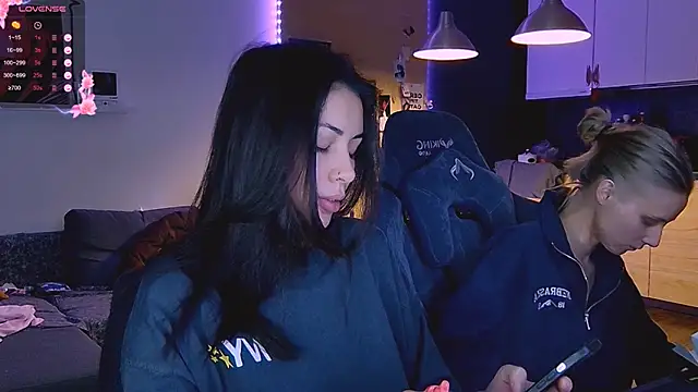 Snapshot of KatiKate chatting on 10.15.25 KatiKate online show from 10.15.25