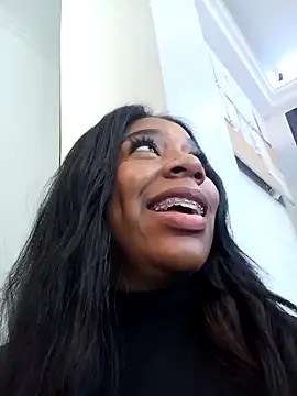 KloheCurvy online show from 12.22.24