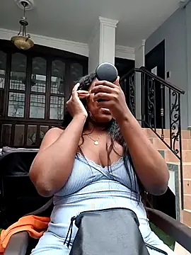 KloheCurvy online show from 01.15.25