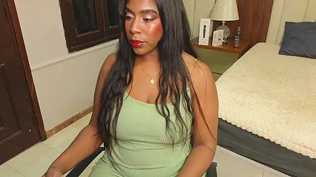 KloheCurvy online show from 01.16.25