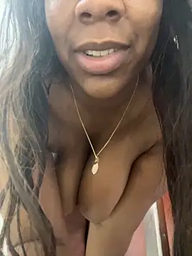 KloheCurvy online show from 11.11.25