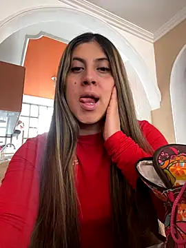 Snapshot of girl_anni chatting on 10.05.25 girl anni online show from 10.05.25