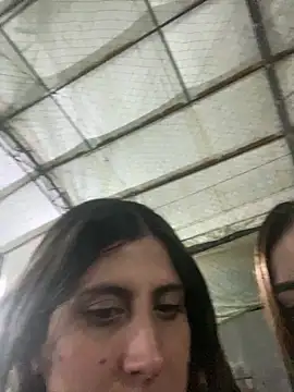 Snapshot of girl_anni chatting on 10.11.25 girl anni online show from 10.11.25