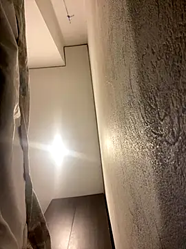 Snapshot of girl_anni chatting on 10.30.25 girl anni online show from 10.30.25