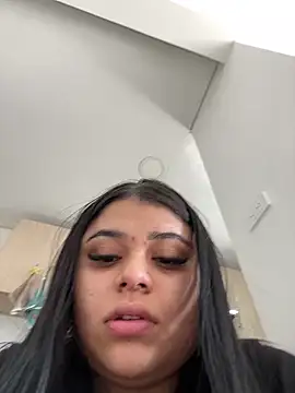 alissonfernandez  online show from 01.12.25