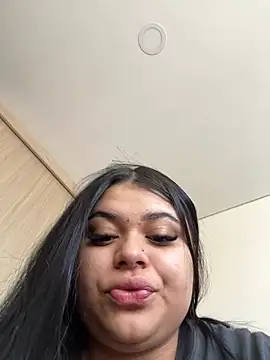 alissonfernandez  online show from 01.13.25