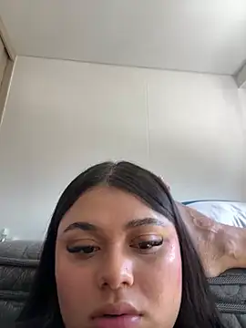 alissonfernandez  online show from 01.18.25