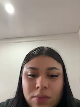 alissonfernandez  online show from 01.22.25