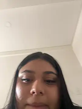 alissonfernandez  online show from 01.22.25