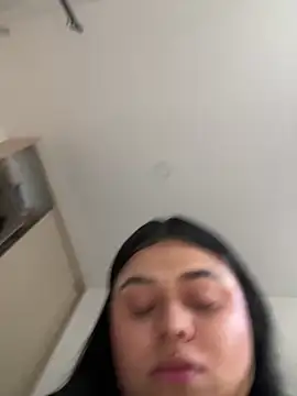 alissonfernandez  online show from 02.13.25