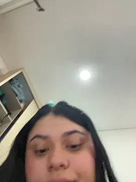 alissonfernandez  online show from 03.05.25