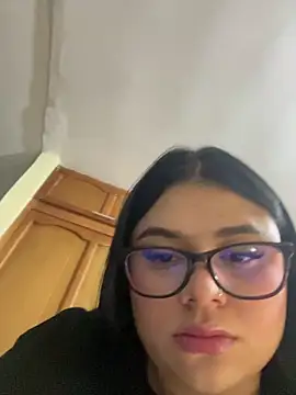 alissonfernandez  online show from 09.12.25