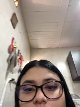 alissonfernandez  online show from 10.01.25