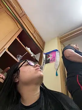 alissonfernandez  online show from 02.10.26