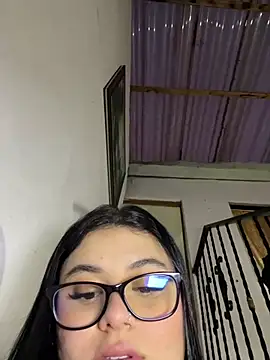 alissonfernandez  online show from 05.10.26