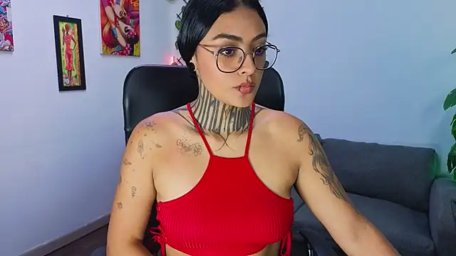 Snapshot of Lovely_celeste chatting on 07.17.26 Lovely celeste online show from 07.17.26