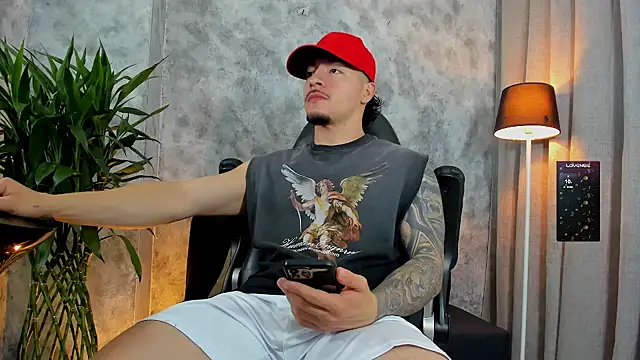 boyc022  online show from 11.22.25