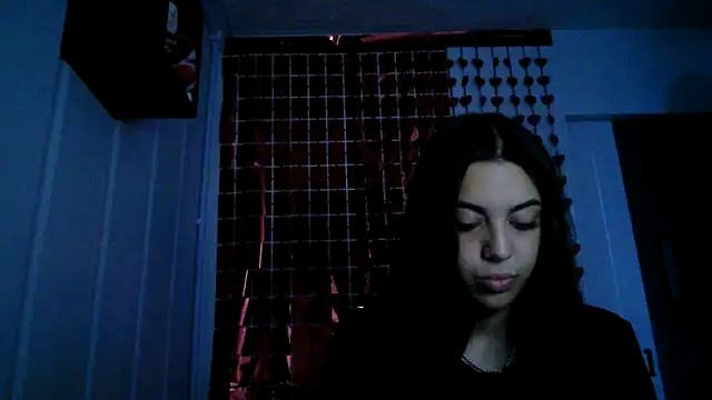 Snapshot of isabella048 chatting on 09.28.25 isabella048 online show from 09.28.25