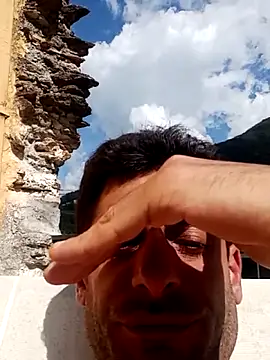 MrTamburine22 online show from 09.30.25