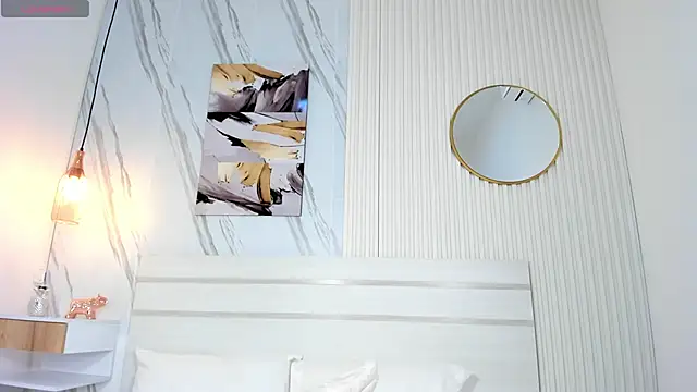 Sara Lewwis online show from 02.07.25