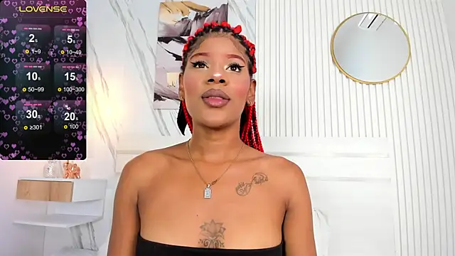 Sara Lewwis online show from 02.24.25