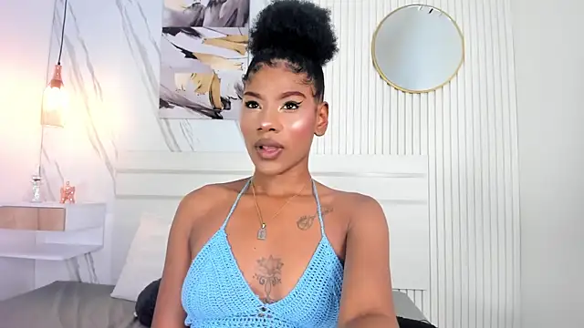 Sara Lewwis online show from 03.12.25